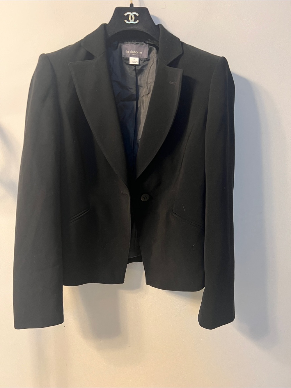 Liz Claiborne Black Tailored Single-Button Blazer